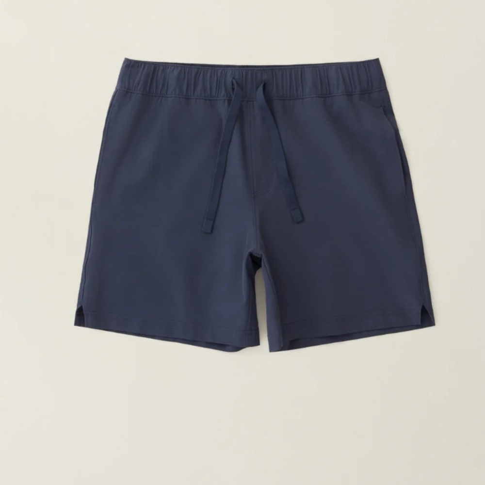UpWest quick dry pull on short NWT